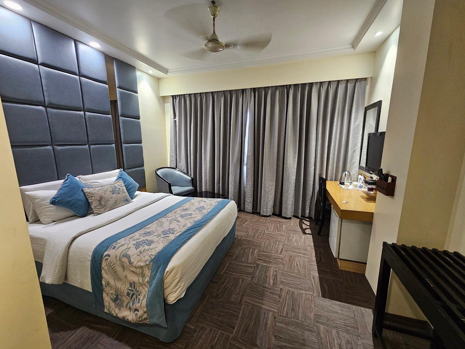 Vishwaratna Hotel – photo 3