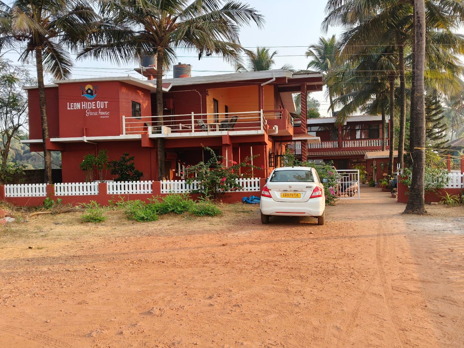 Leon Hide Out Guest House – photo 1