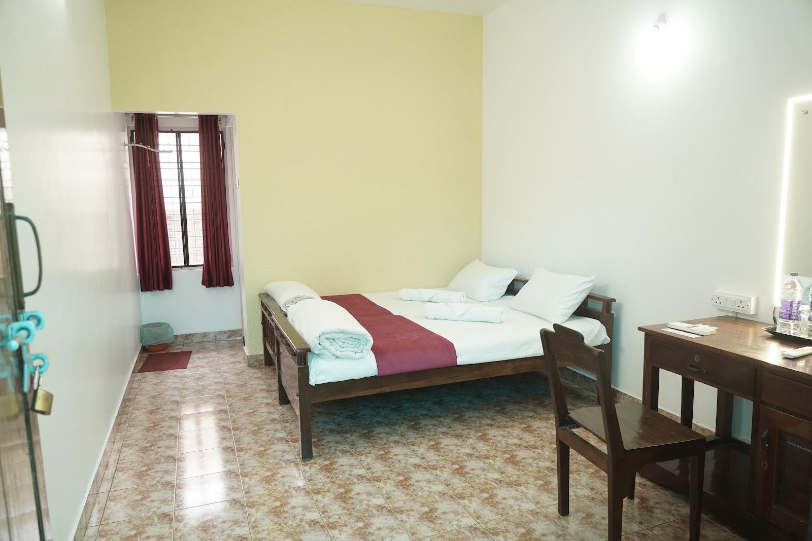 Suryas Stay Inn – photo 2