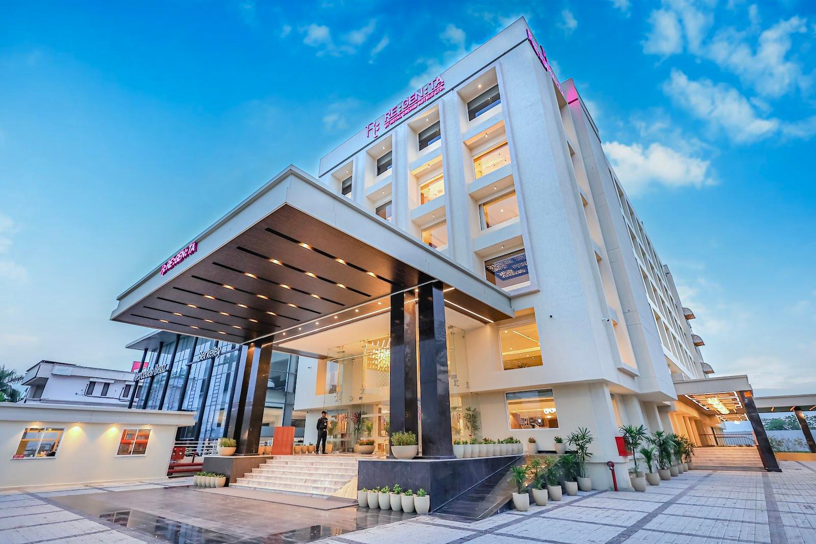 Regenta Dehradun By Royal Orchid Hotels Ltd. – photo 1