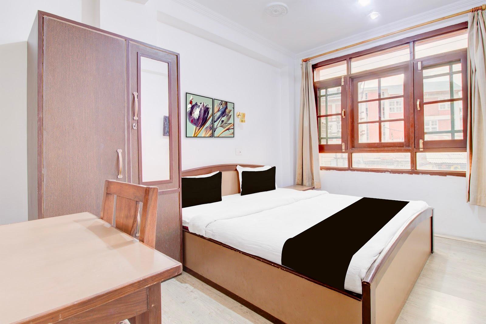 Super Hotel O by OYO Hari Singh High Street Formerly City Star – photo 2