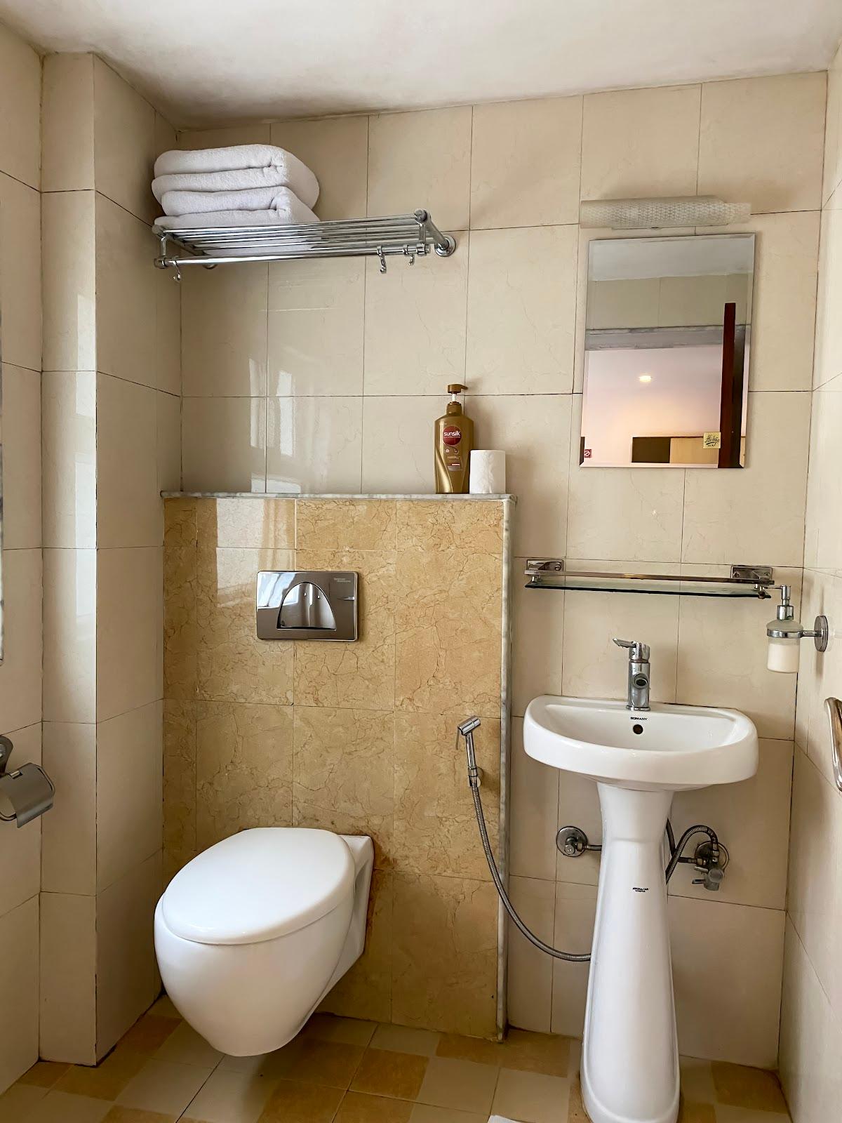 Lemon Tree Hotel – photo 4