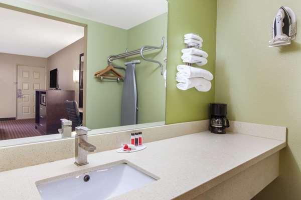 Days Inn by Wyndham San Jose Airport – photo 4