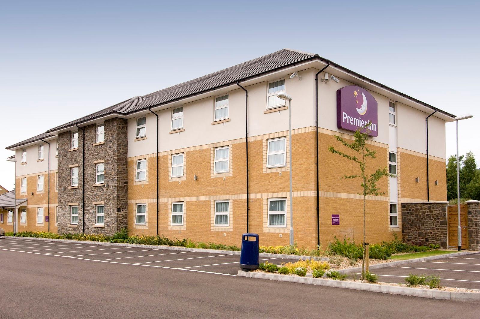 Premier Inn Llantrisant hotel – photo 1