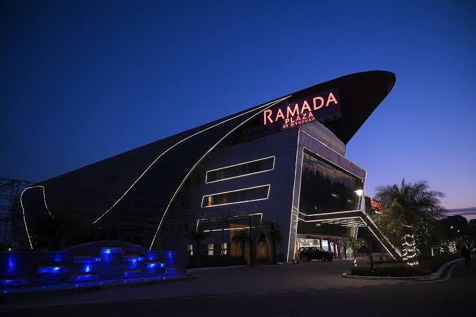 Ramada Plaza – photo 1