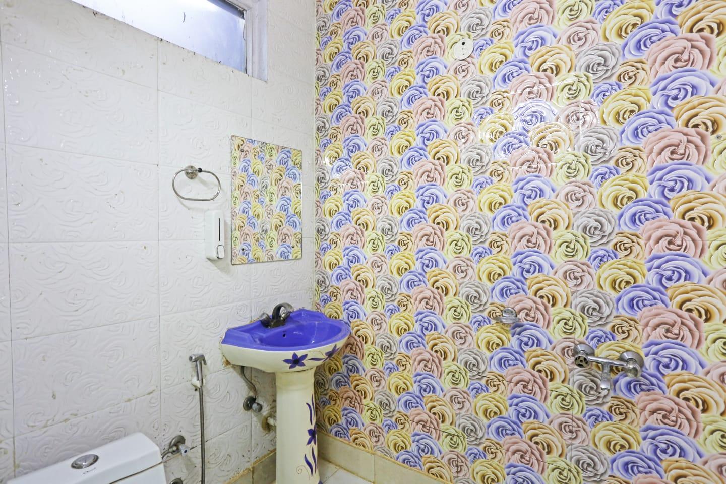 Royal Inn Hotel – photo 4
