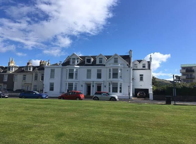 Broom Lodge – photo 1