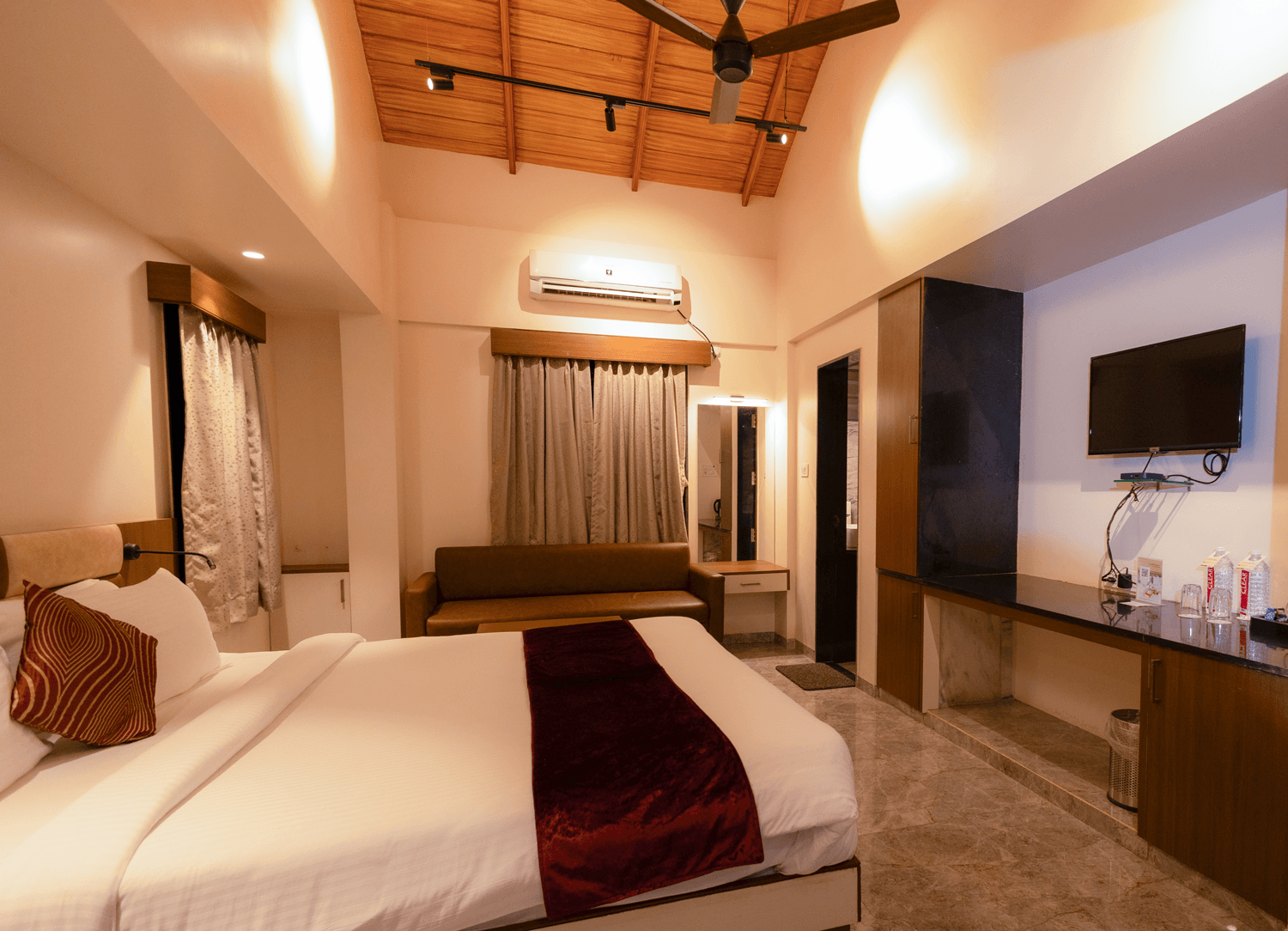 Freesia Resort by Express Inn – photo 3