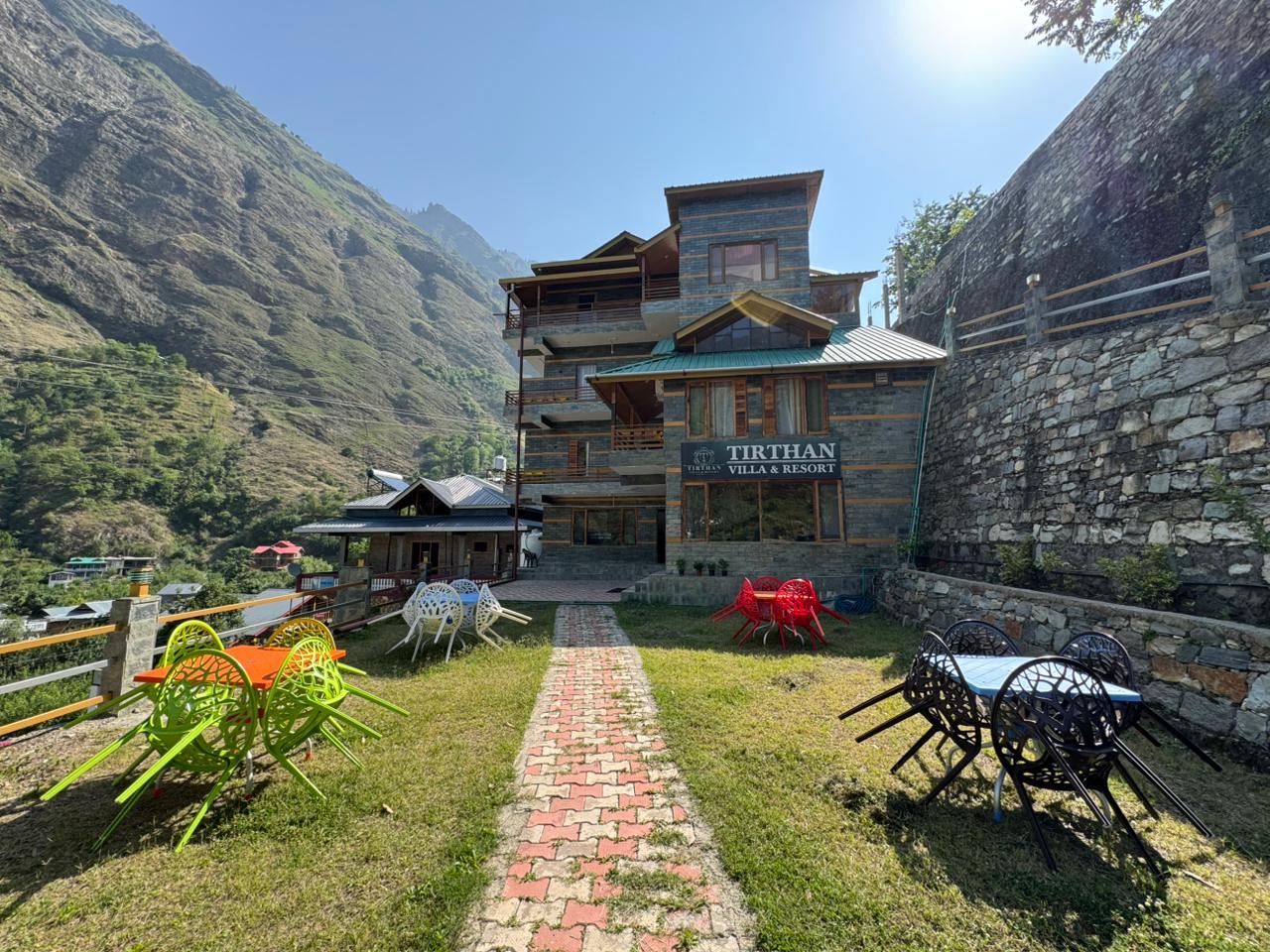 Tirthan Villa and Resort – photo 1
