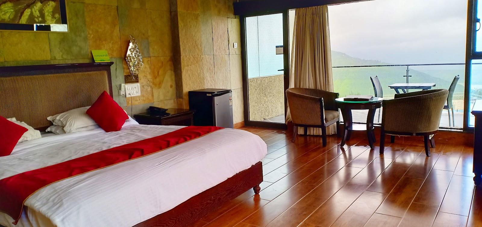 Ravine Hotel – photo 4