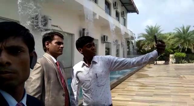 The Grand Hotel – photo 2