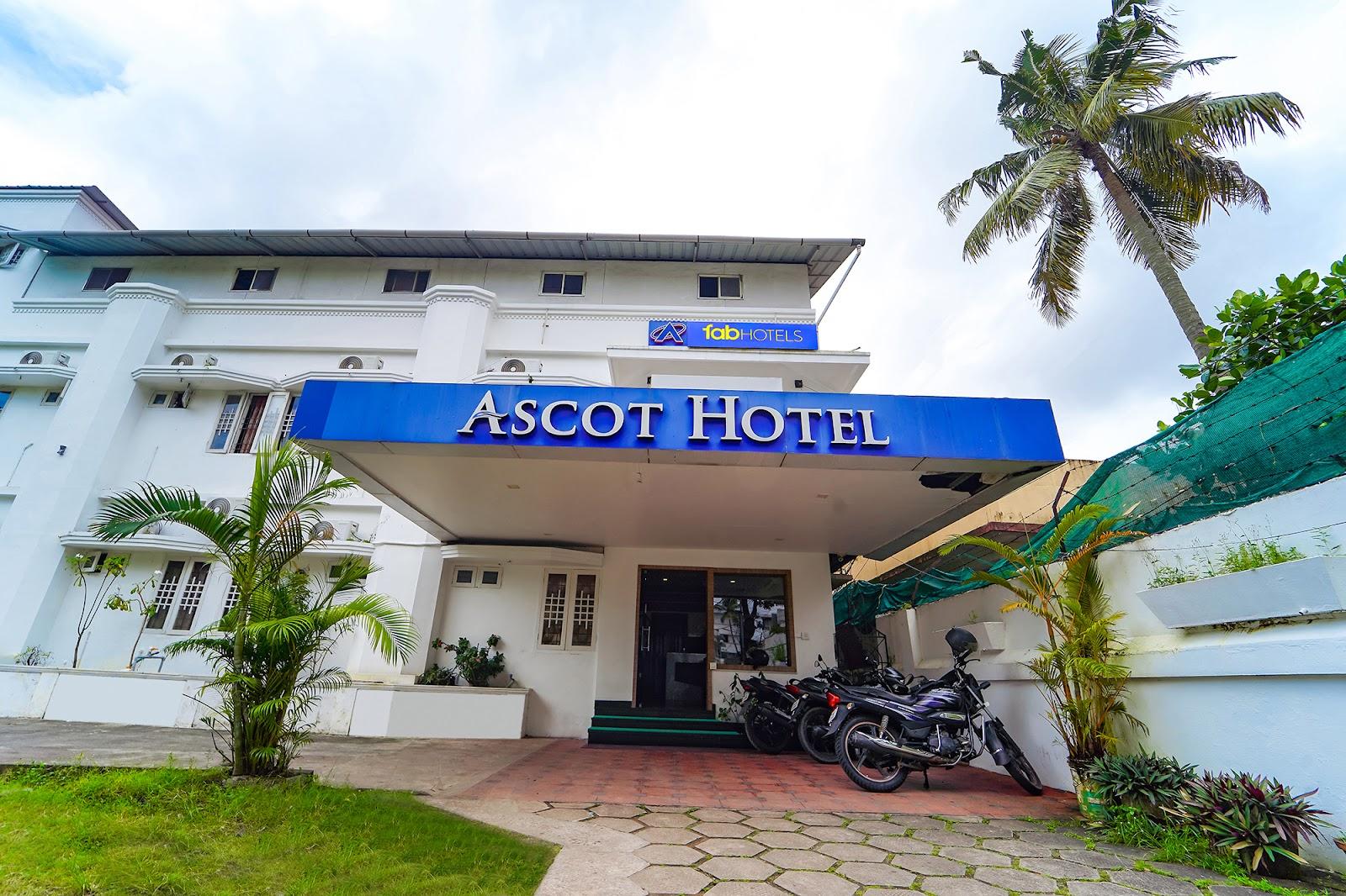 Ascot Hotel – photo 1