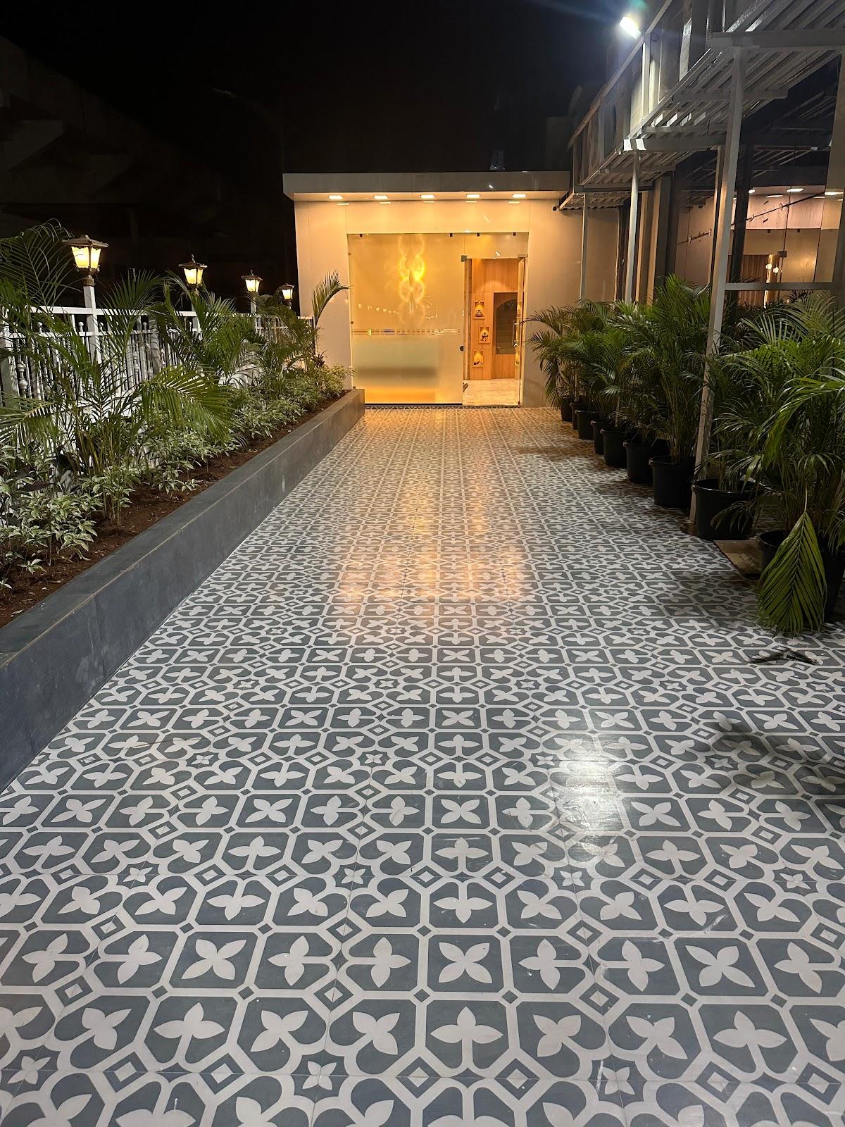 Madhav Residency Hotel – photo 4