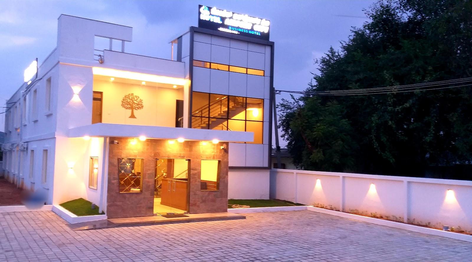 Hotel Airport City – photo 1