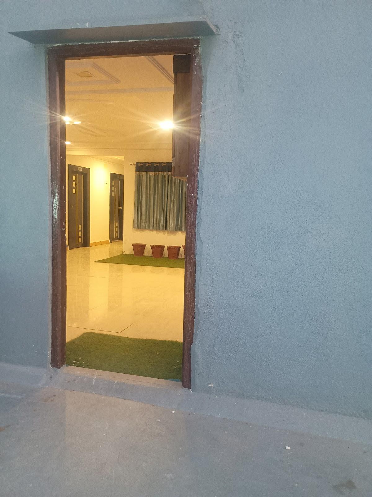 Hotel Loyal Residency – photo 4