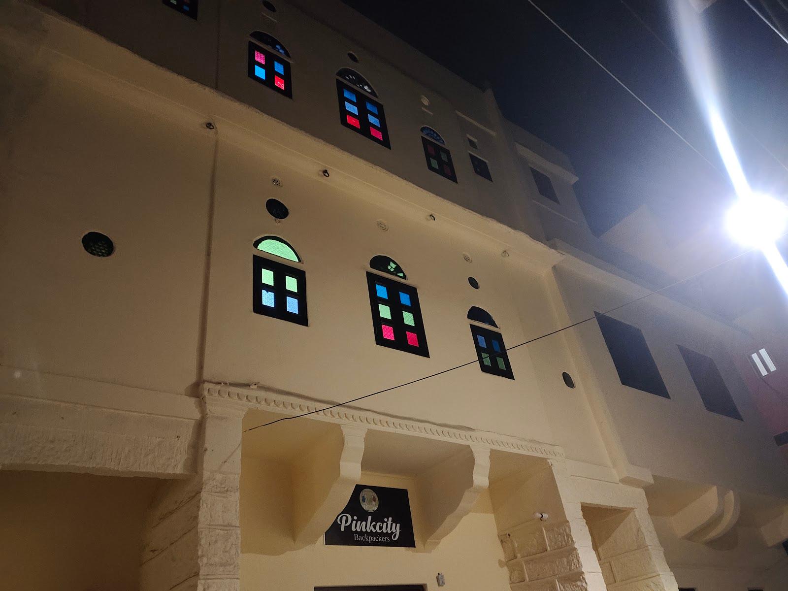 Pink City Backpackers Hostel – photo 1
