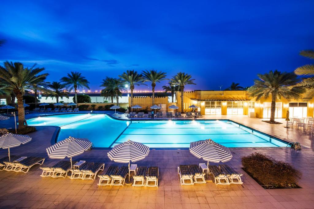 Al Hamra Village Hotel – photo 4