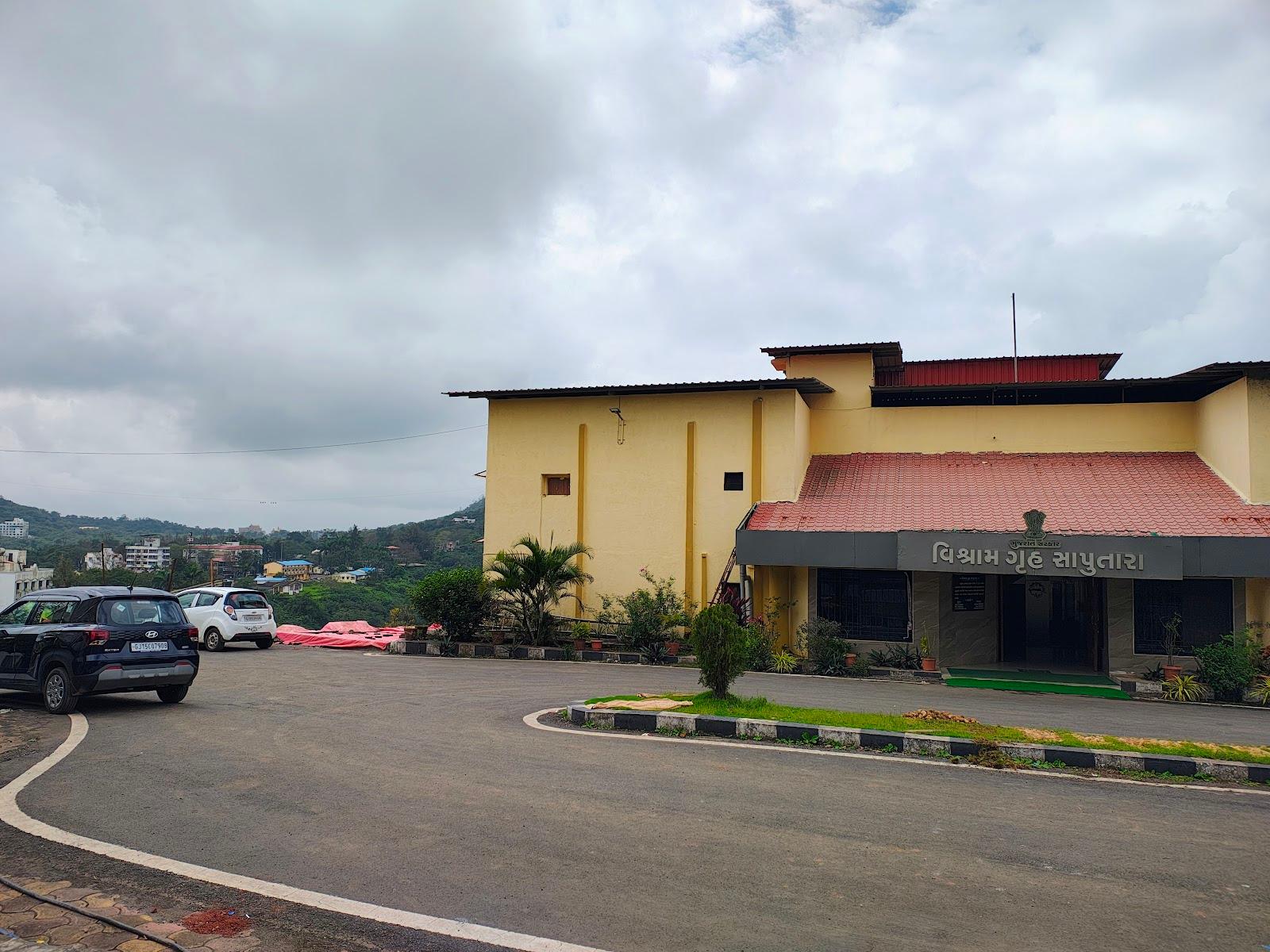 Government Circuit House – photo 1