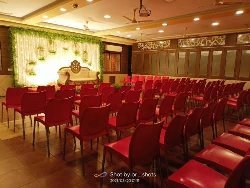 Kohinoor Hotels – photo 4