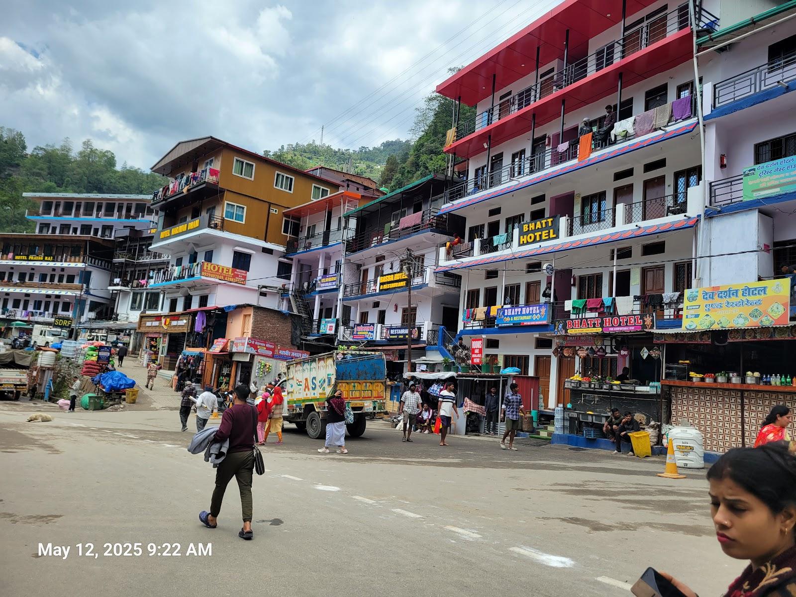 Sonprayag Market – photo 2