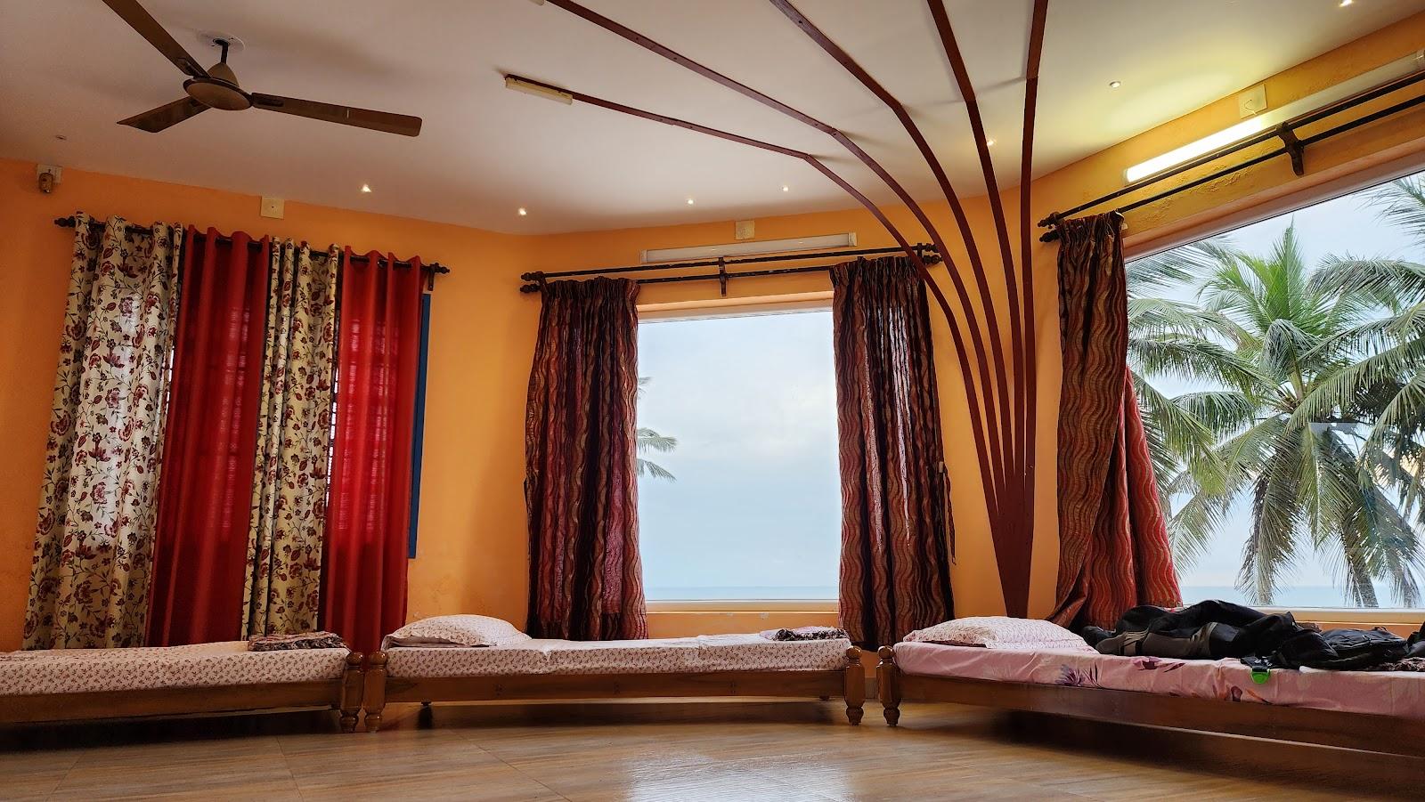 White Noise Beach House – photo 3