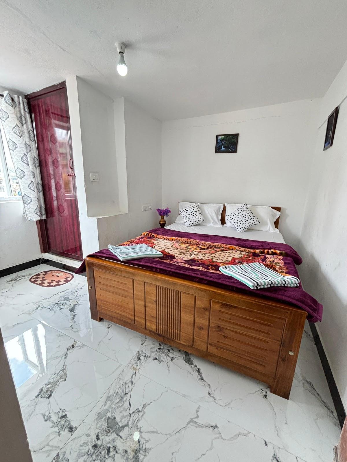 Crown Crest Home Stay – photo 4