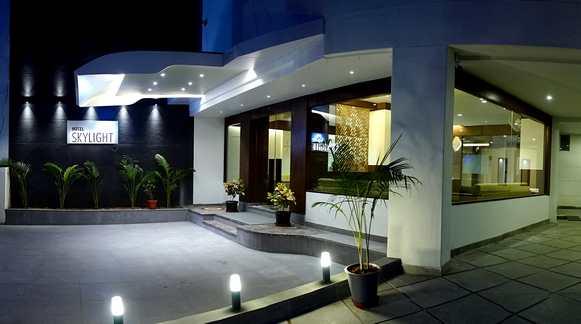 Hotel Skylight – photo 1