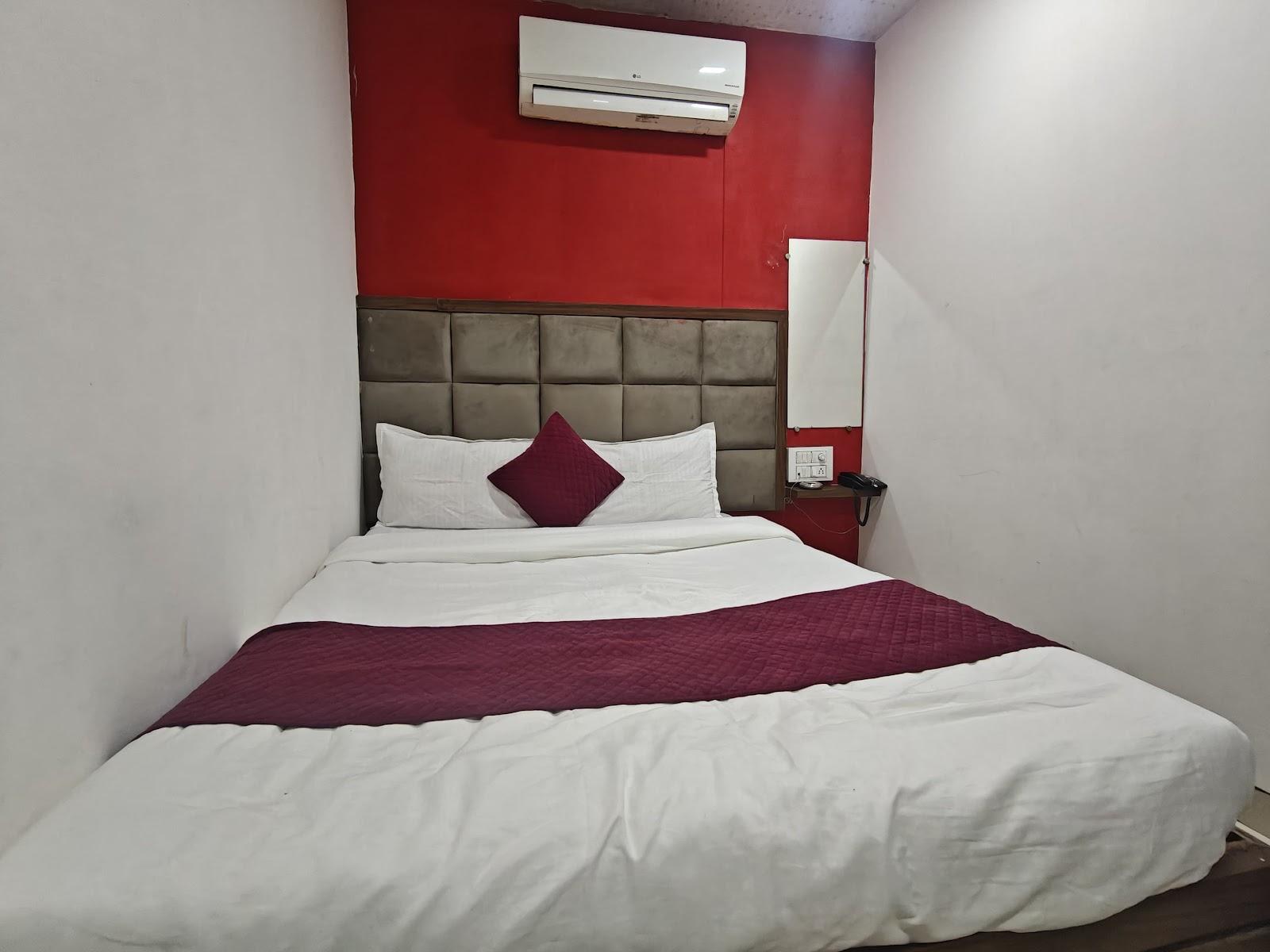 Hotel Silver Shine – photo 2