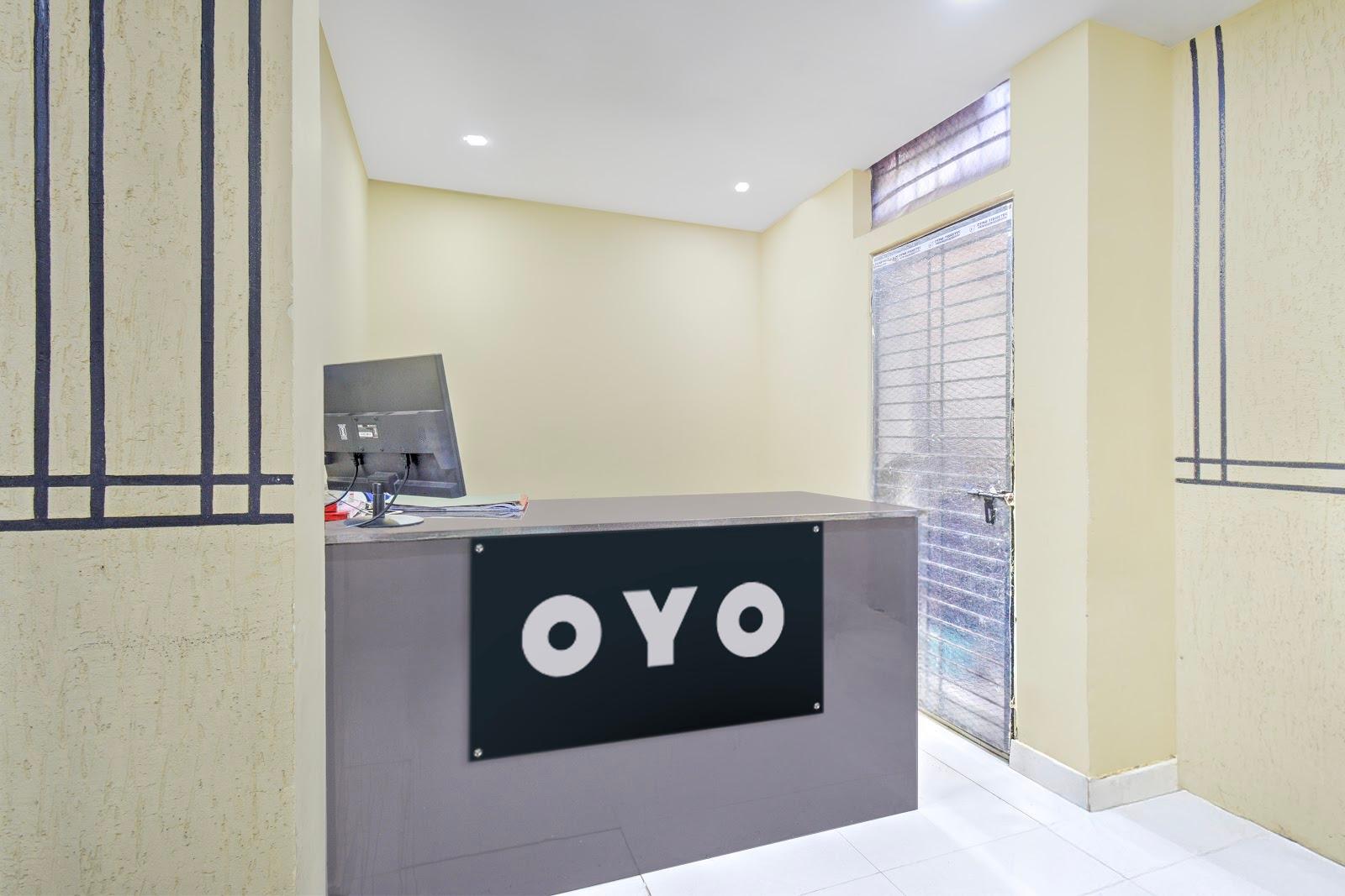 Hotel O by OYO HOLIDAY STAR IN Nampally Railway Station – photo 4