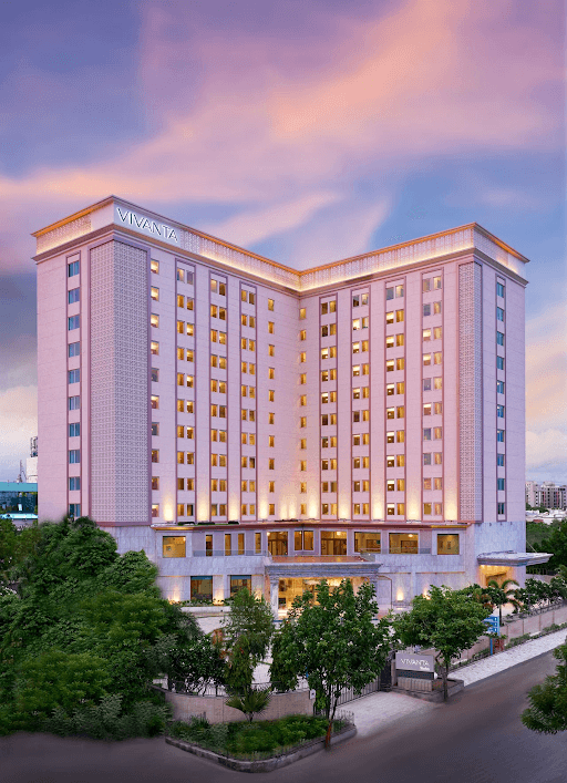 Vivanta Ahmedabad, SG Highway – photo 1