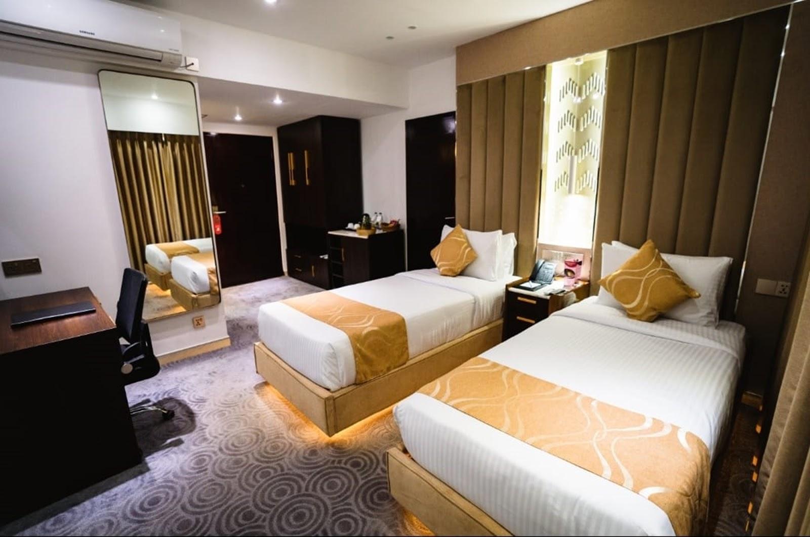 Unique Regency Hotel – photo 3