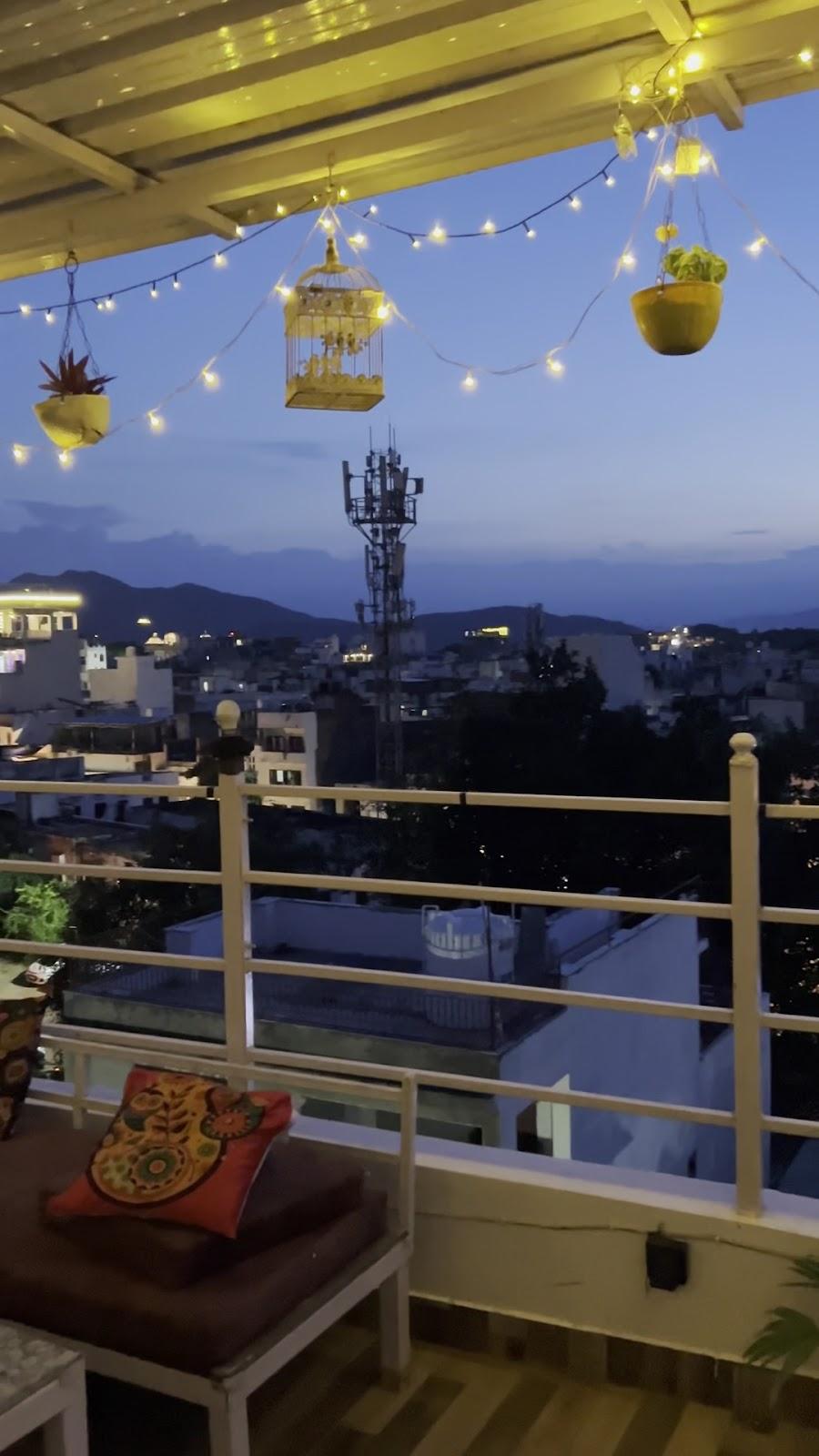 Multiple stories, Udaipur – photo 2