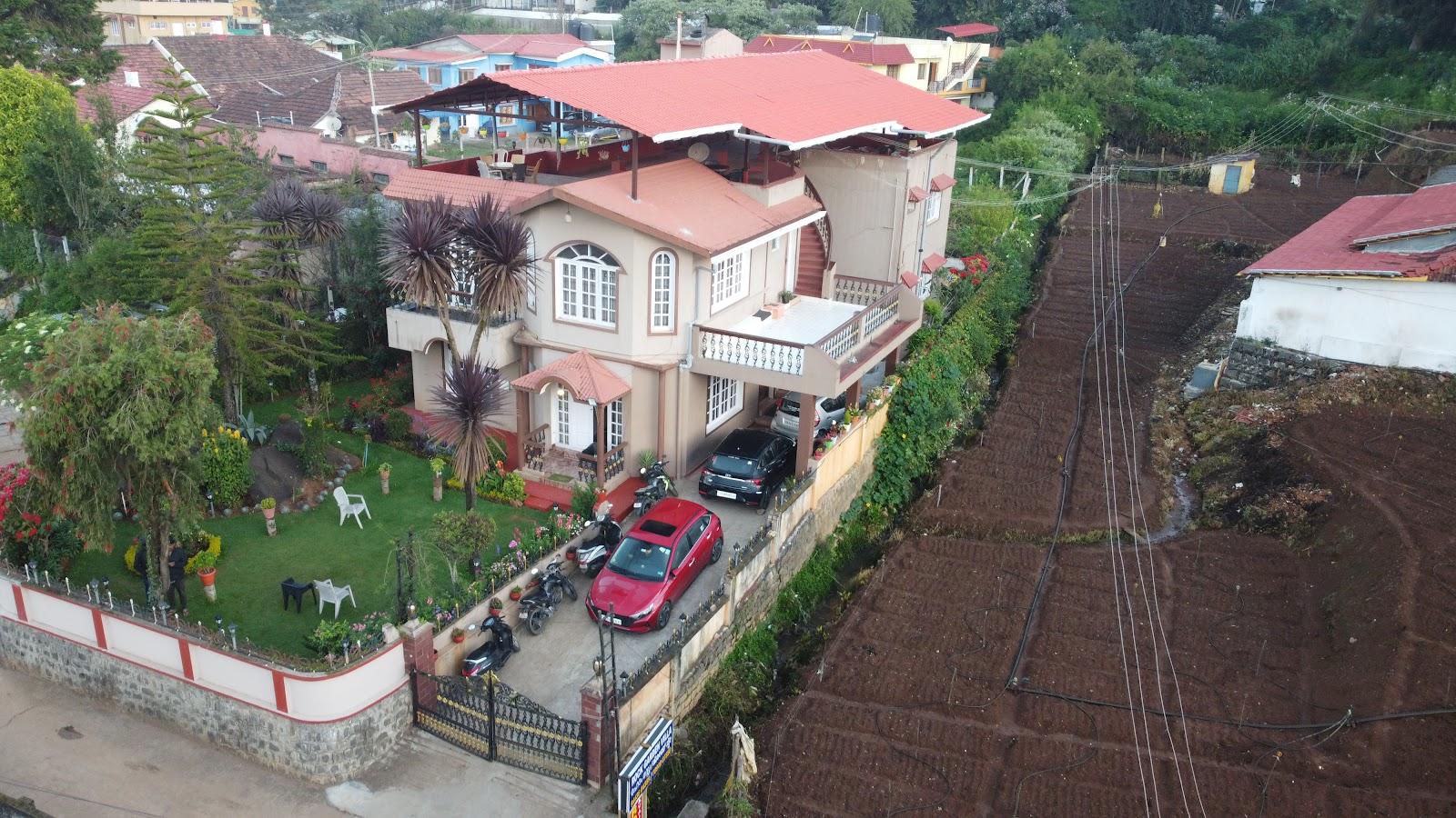 ROCK GARDEN VILLA – photo 1
