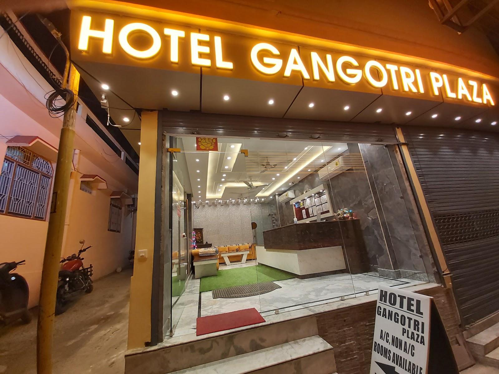 Hotel Gangotri Plaza – photo 1
