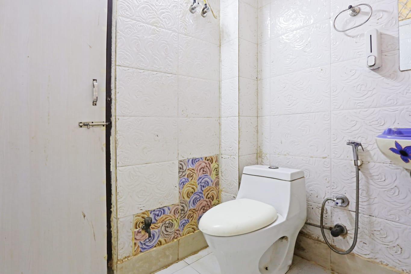 Royal Inn Hotel – photo 3