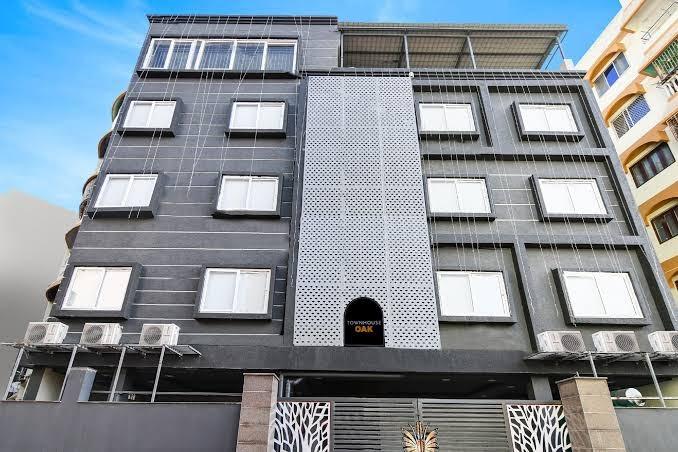 Townhouse Oak by OYO Sayhallo Ecstasy – photo 1