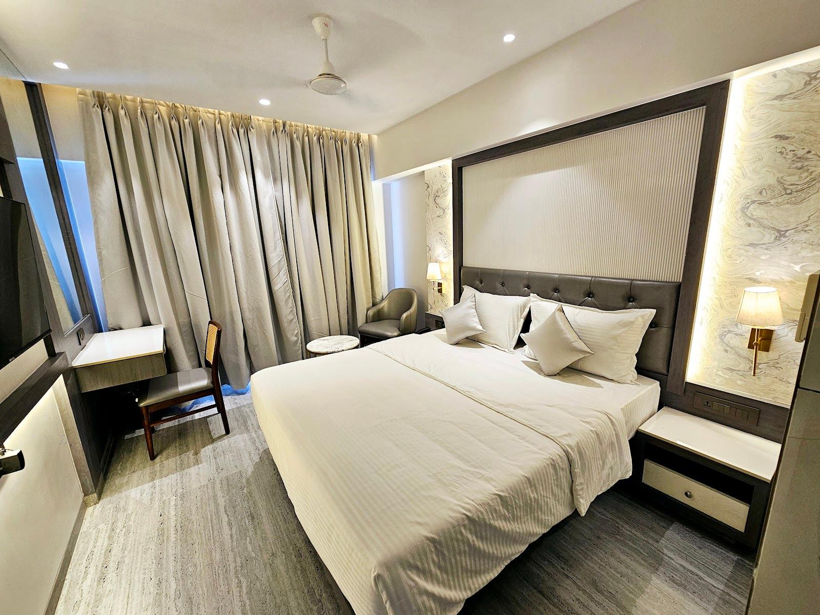 Hotel Golden Nest Thane – photo 2