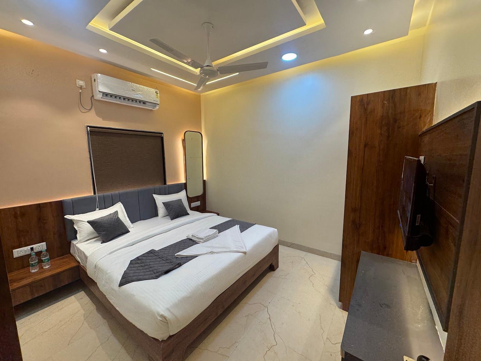 Hotel Tulsi Inn – photo 3