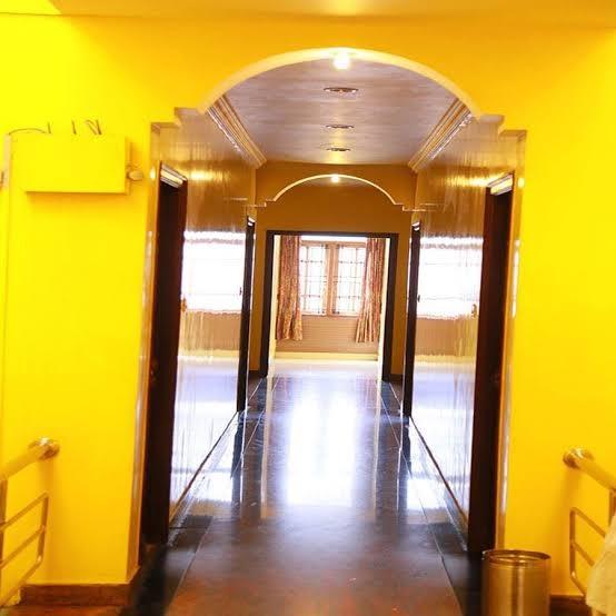 Orchid Inn – photo 4