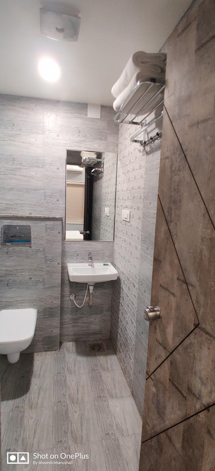 Hotel - THE BHANU INN, DWARKA – photo 4