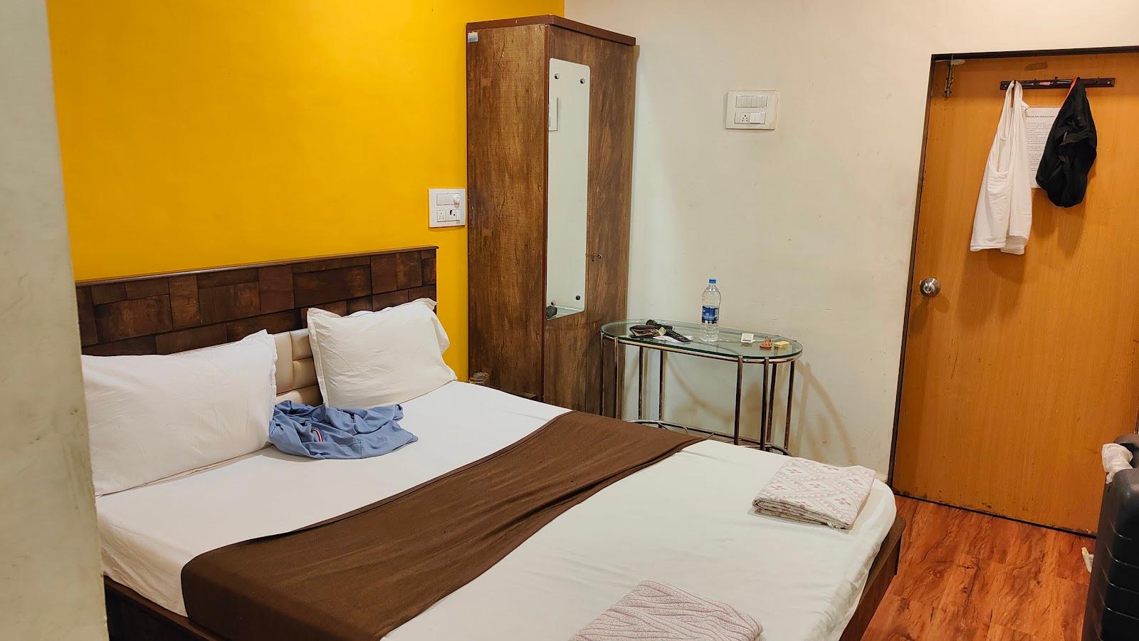 Hotel Vrindavan – photo 3