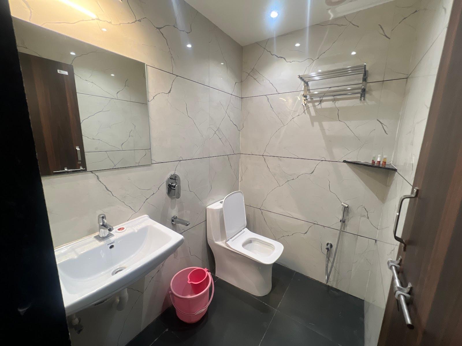 Hotel golden leaf – photo 3