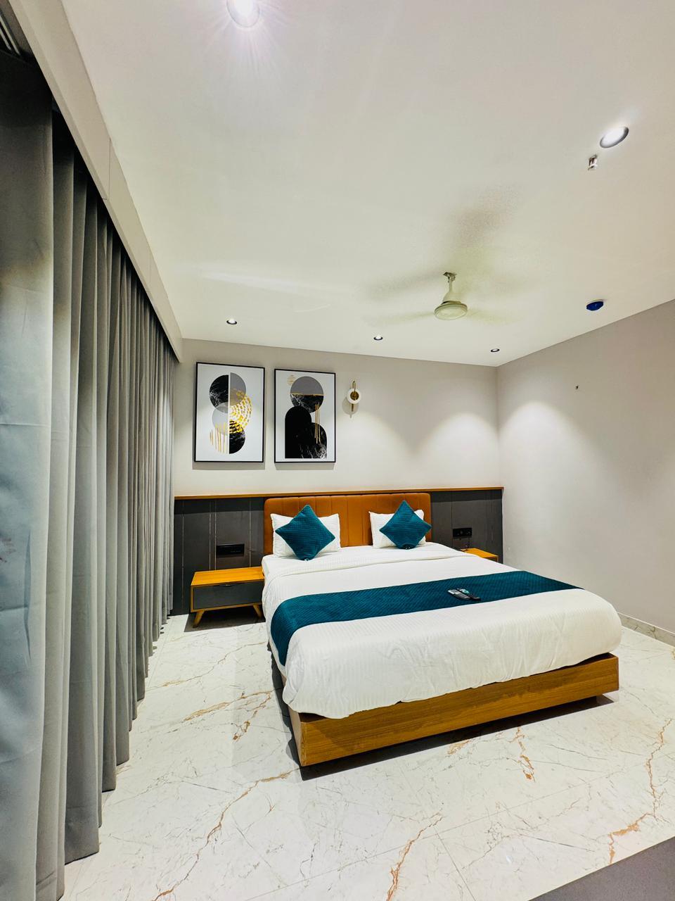 Hotel Vantara Inn – photo 3