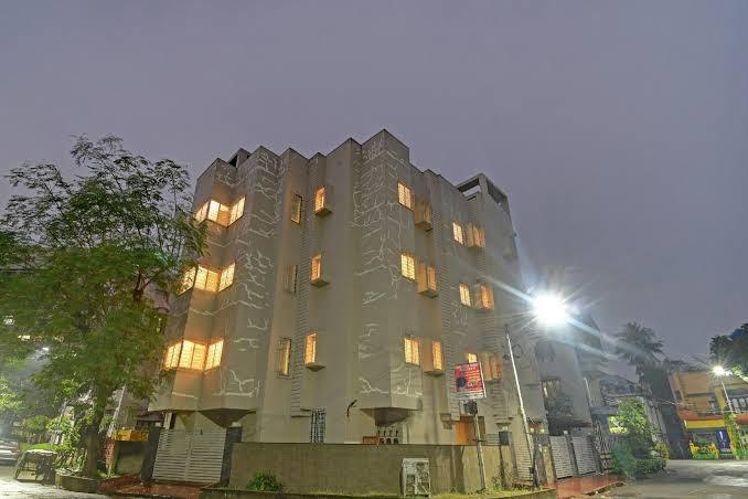 Super Townhouse Hotel All In One Near City Centre Salt Lake – photo 4