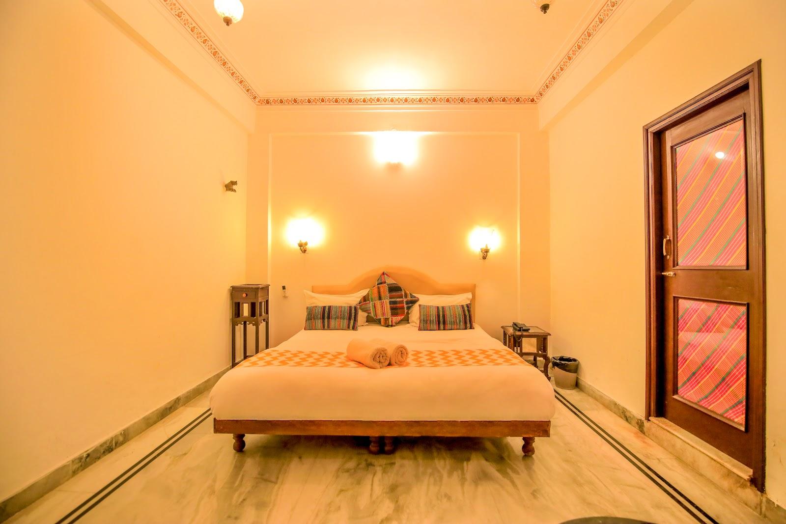 Hotel Devraj Niwas on Lake Pichola Udaipur – photo 3
