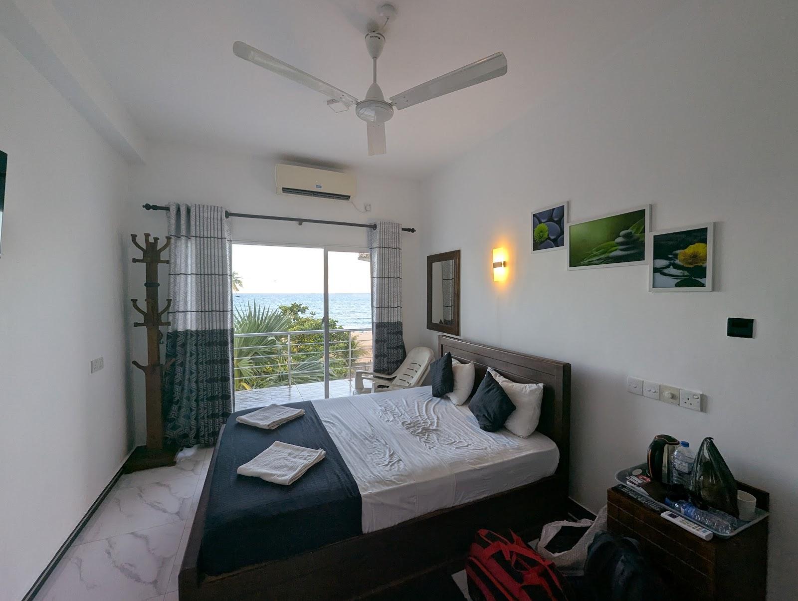 Liyonaa Beach Hotel – photo 3