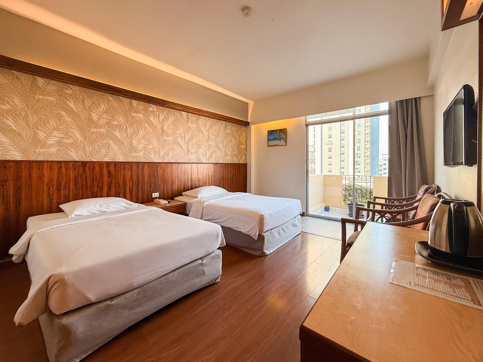 Golden Beach Pattaya Hotel – photo 3