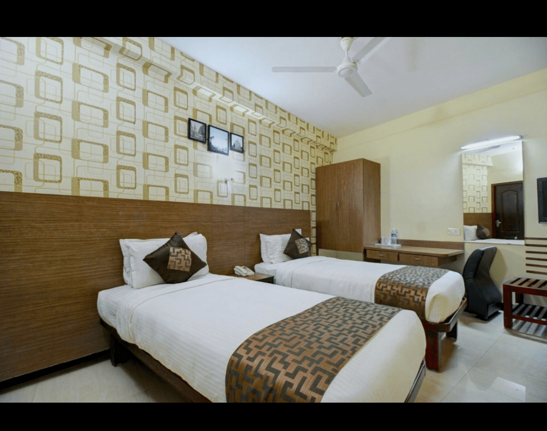 Hotel Shiva Grand by maxistay – photo 3
