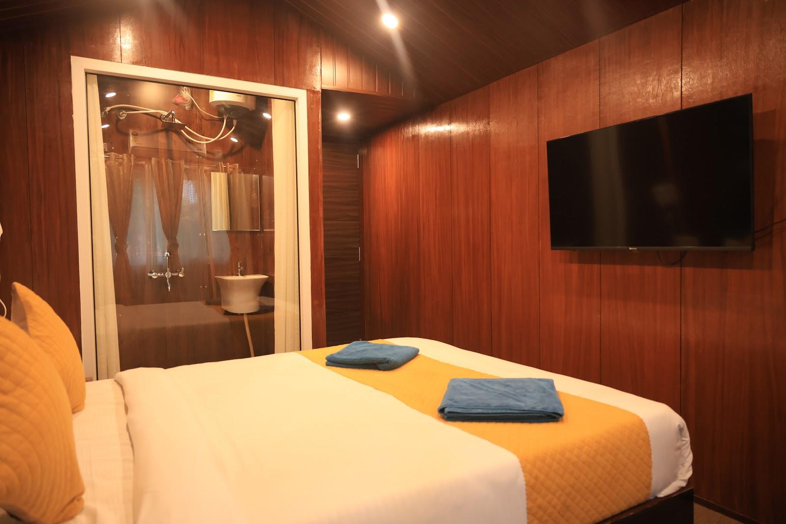 Punam Paravasha - Best | Top | Good | Premium Hotels and Resorts in Hirekolale Lake |Mullayanagiri |Chikmagalur – photo 3