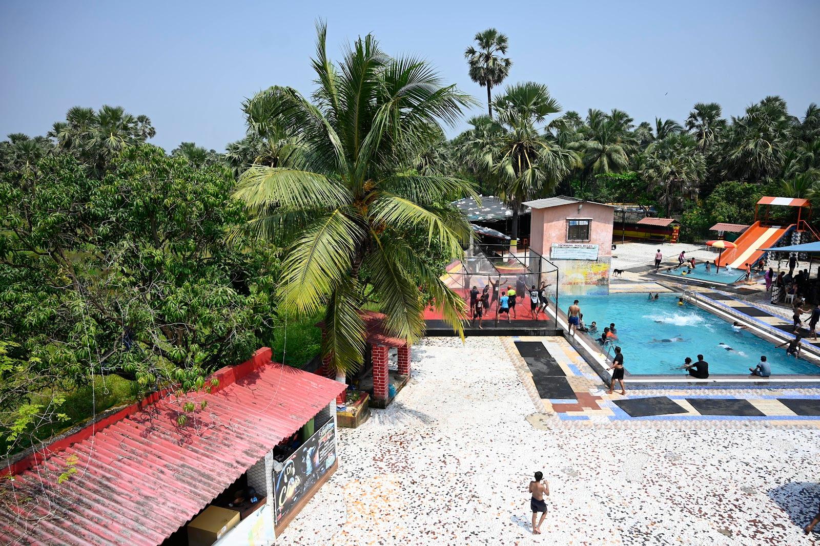 Kinny's Resort and Farmhouse – photo 1